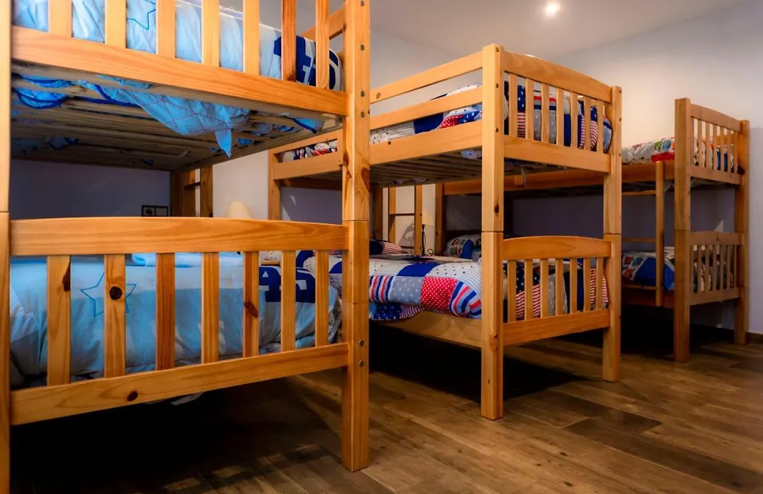 Lagar Del Chorro Junto Caminito Del Rey Piscina Y Baloncesto-1